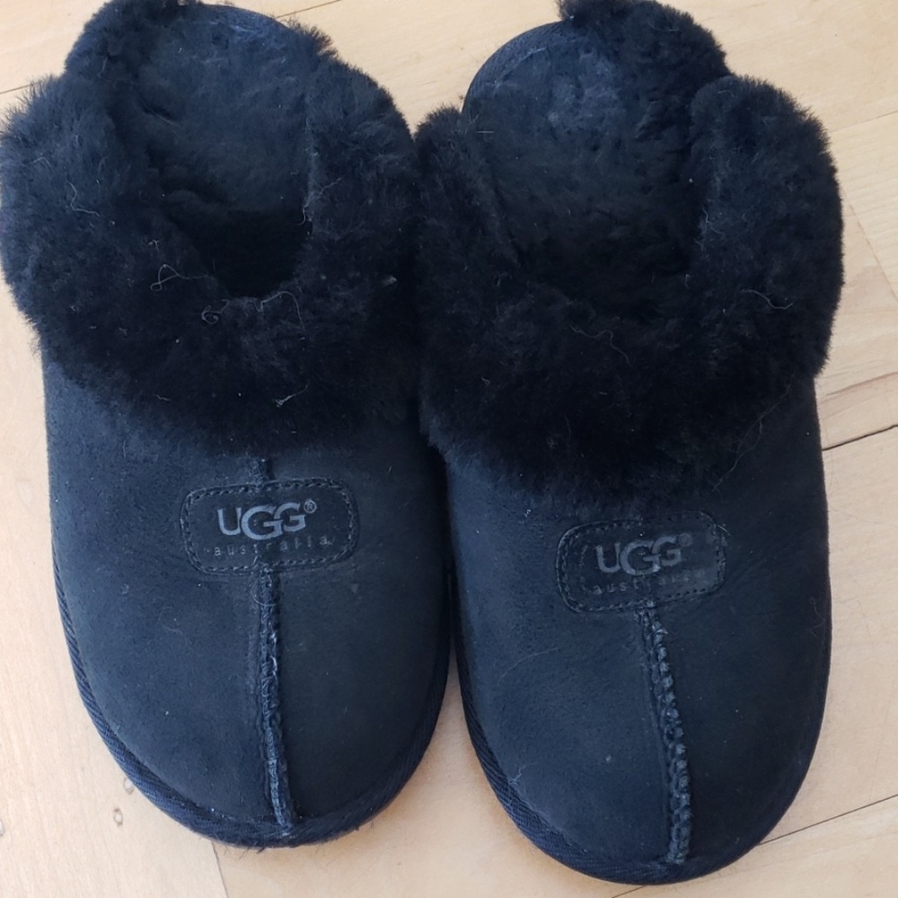 Black Ugg slippers